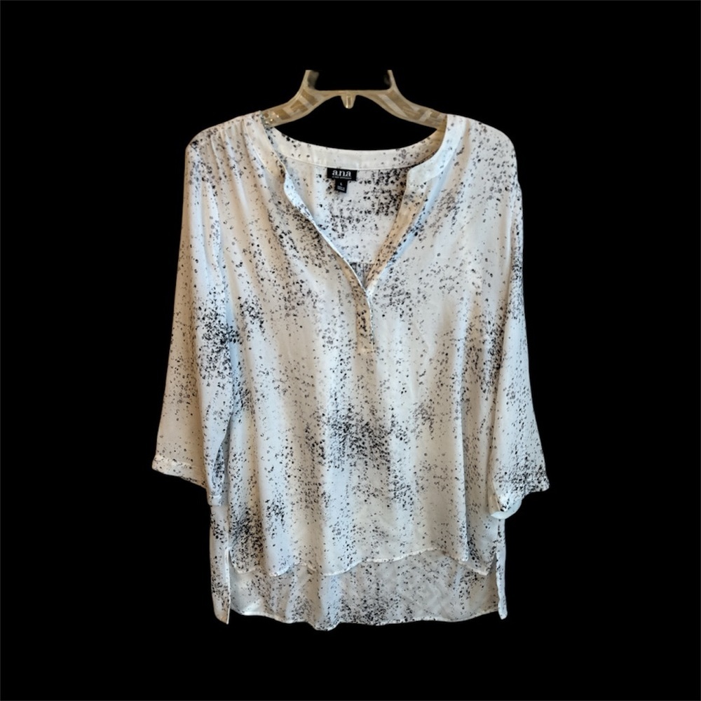 Elegant Women's Black and White Blouse